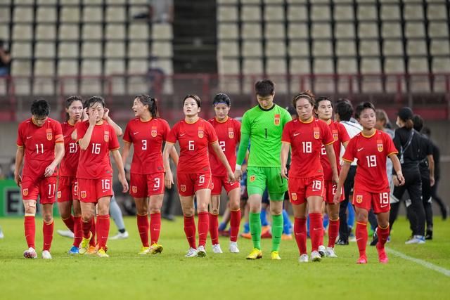 漂亮的女邻居做爰6中文